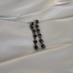 گوشواره مشکی نگین دار بلند