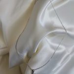 پلاک گل جواهری با زنجیر